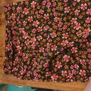 Flower pattern shorts